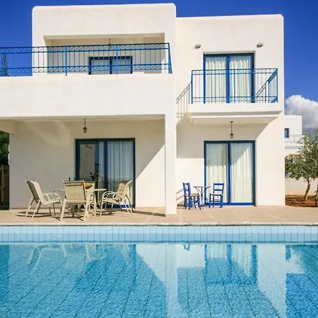 In Sleeps 6 Includes Swimming Pool And Air Con Villa